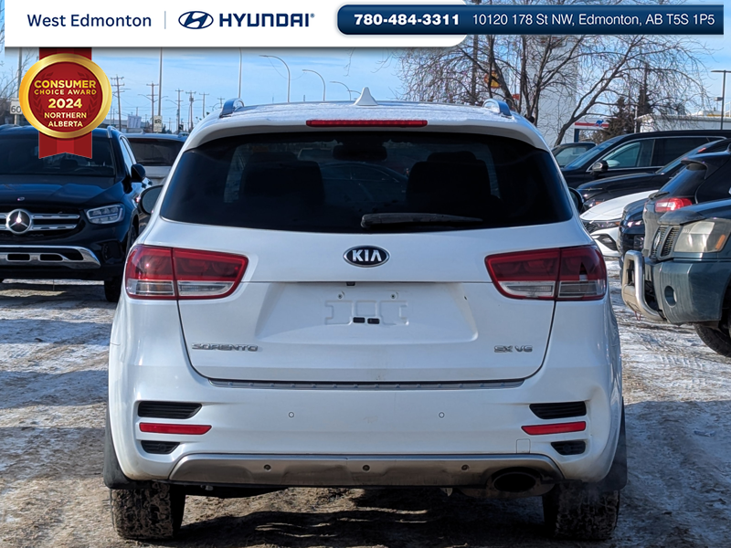 2017 Kia Sorento SX in Edmonton, Alberta - 5 - w1024h768px