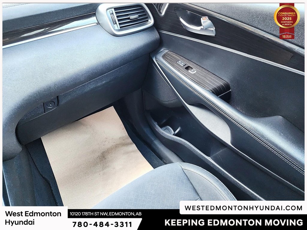 2020 Kia Sorento LX in Edmonton, Alberta - 15 - w1024h768px