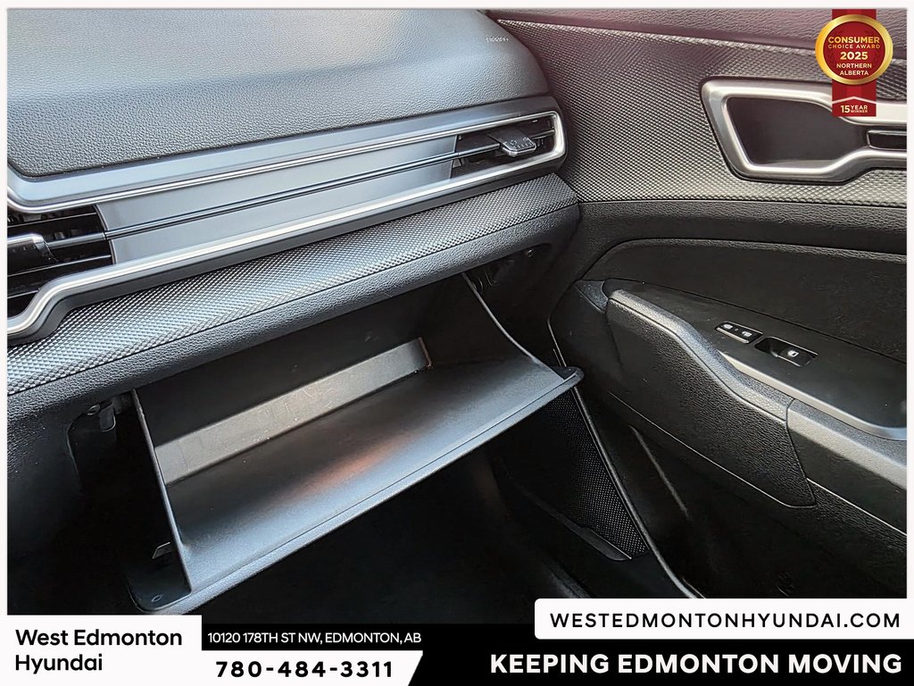 2024 Kia Sportage LX in Edmonton, Alberta - 29 - w1024h768px