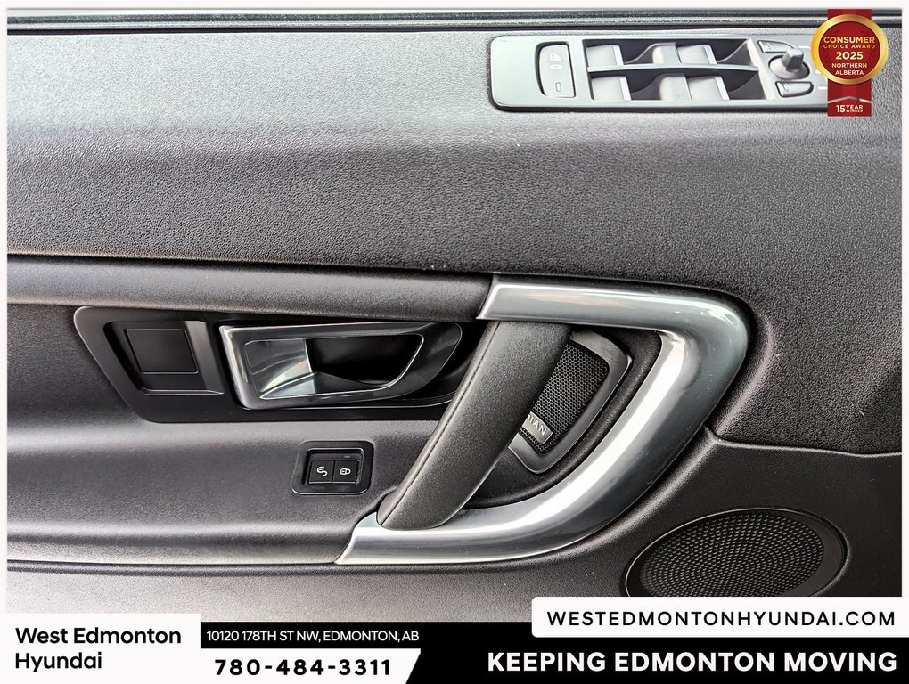 2017 Land Rover DISCOVERY SPORT SE in Edmonton, Alberta - 7 - w1024h768px