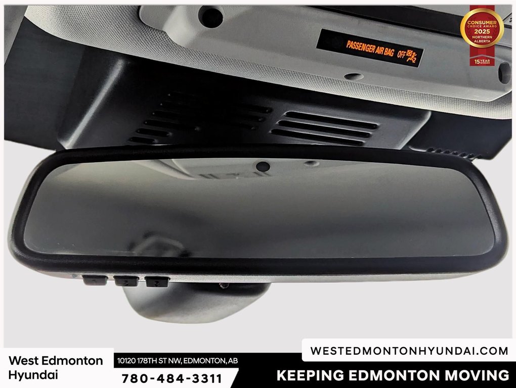 2017 Land Rover DISCOVERY SPORT SE in Edmonton, Alberta - 15 - w1024h768px