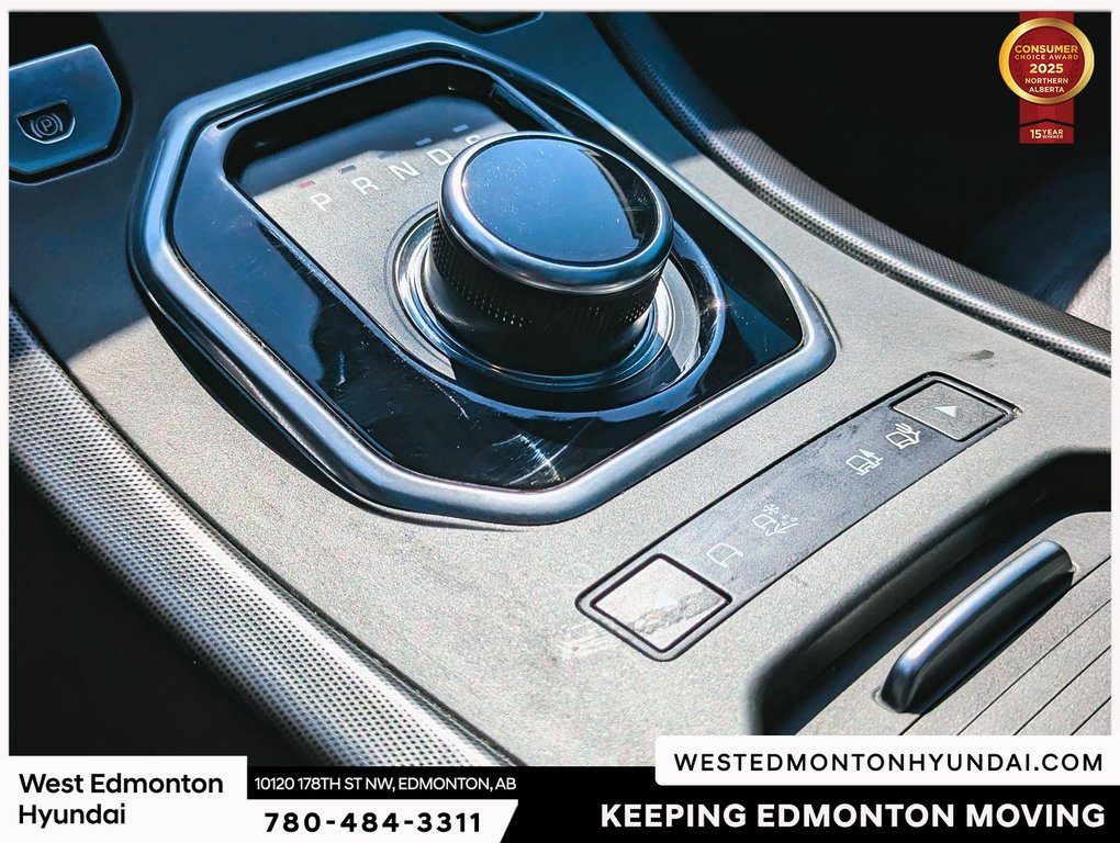 2018 Land Rover Range Rover Evoque SE in Edmonton, Alberta - 9 - w1024h768px