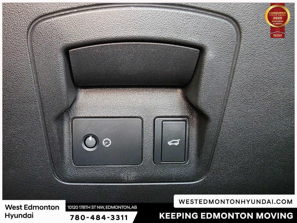 2024 Land Rover Range Rover Velar Dynamic SE in Edmonton, Alberta - 14 - w1024h768px