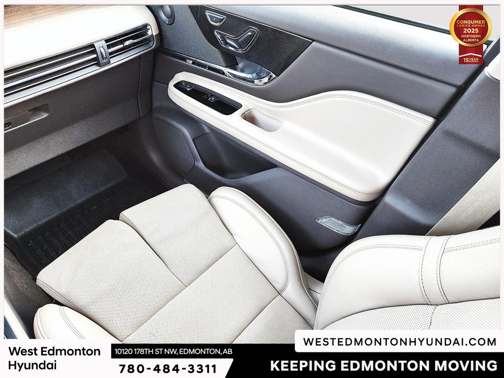 2023 Lincoln CORSAIR Grand Touring in Edmonton, Alberta - 19 - w1024h768px