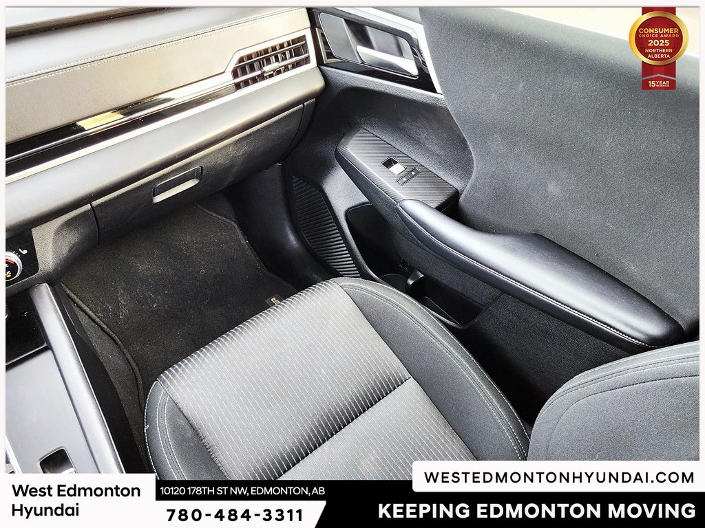 2024 Mitsubishi Outlander ES in Edmonton, Alberta - 16 - w1024h768px