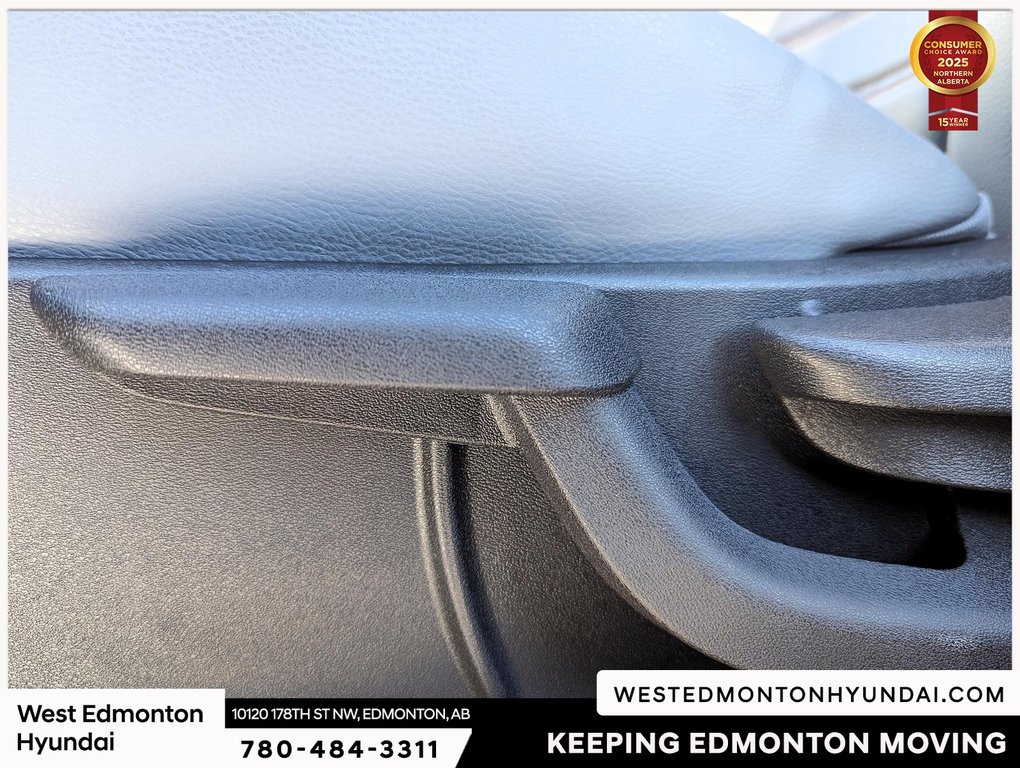 2022 Nissan Kicks SR in Edmonton, Alberta - 13 - w1024h768px