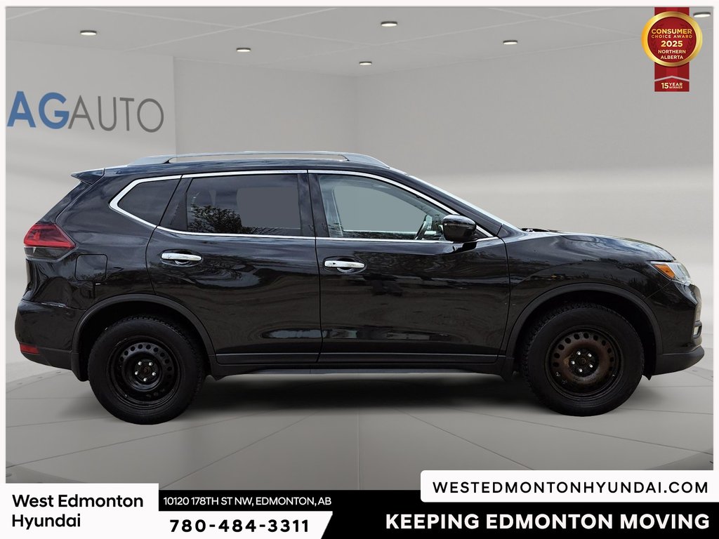 2020 Nissan Rogue SV in Edmonton, Alberta - 10 - w1024h768px