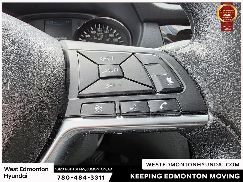 2020 Nissan Rogue SV in Edmonton, Alberta - 15 - w1024h768px