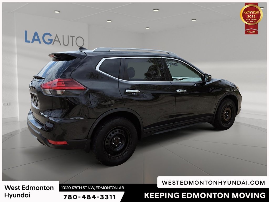 2020 Nissan Rogue SV in Edmonton, Alberta - 9 - w1024h768px