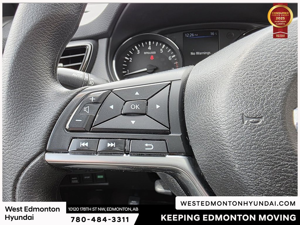 2020 Nissan Rogue SV in Edmonton, Alberta - 14 - w1024h768px