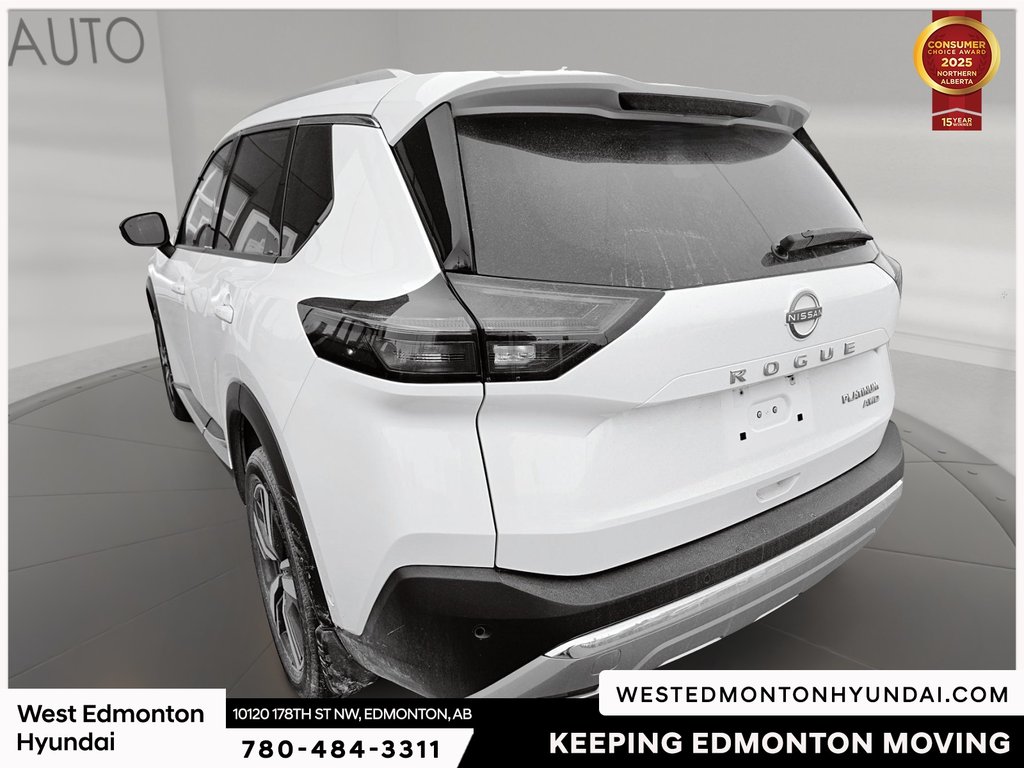 2022 Nissan Rogue Platinum in Edmonton, Alberta - 6 - w1024h768px