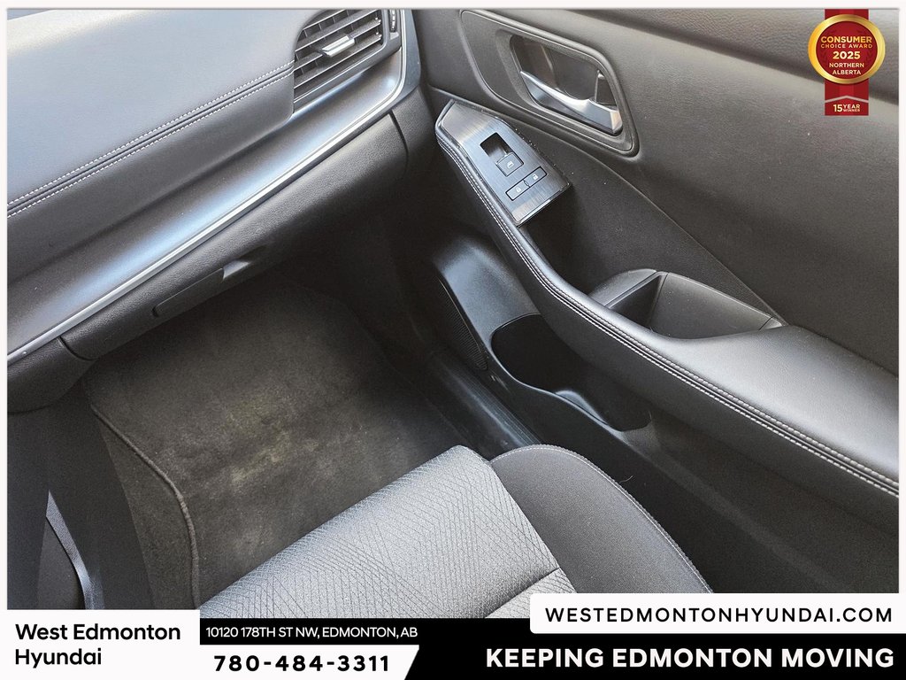 2025 Nissan Rogue SV in Edmonton, Alberta - 16 - w1024h768px