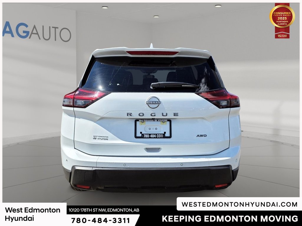 2025 Nissan Rogue SV in Edmonton, Alberta - 8 - w1024h768px