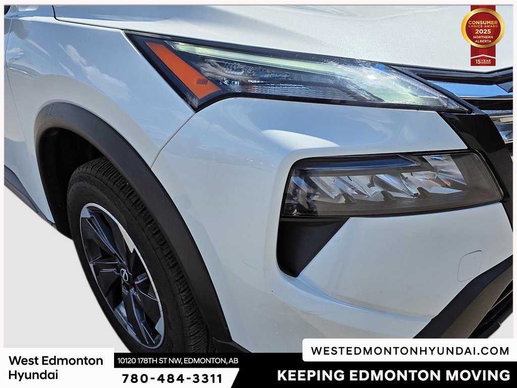 2025 Nissan Rogue SV in Edmonton, Alberta - 13 - w1024h768px