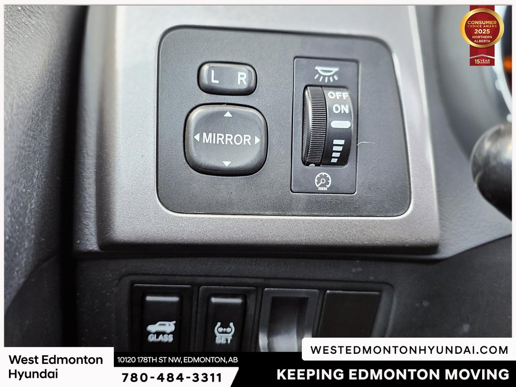 2005 Pontiac Vibe Base in Edmonton, Alberta - 14 - w1024h768px