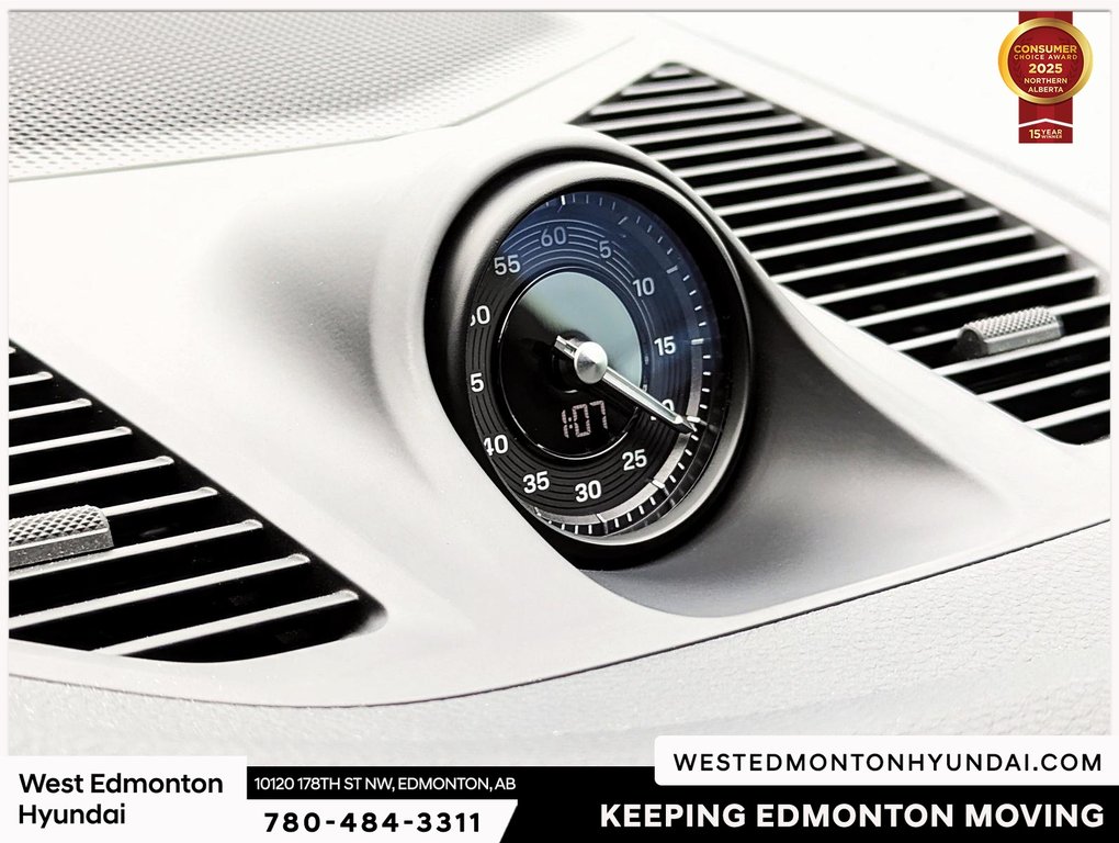 2024 Porsche CAYENNE E-HYBRID Base in Edmonton, Alberta - 9 - w1024h768px