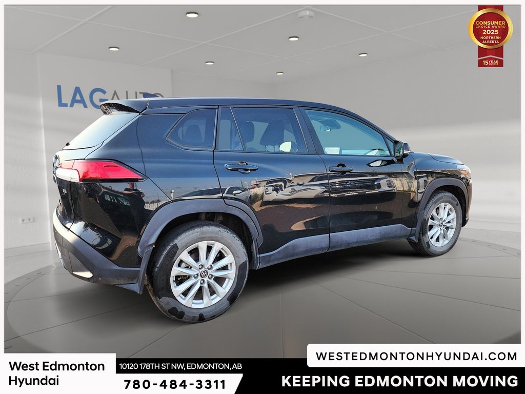 2023 Toyota COROLLA CROSS LE in Edmonton, Alberta - 10 - w1024h768px