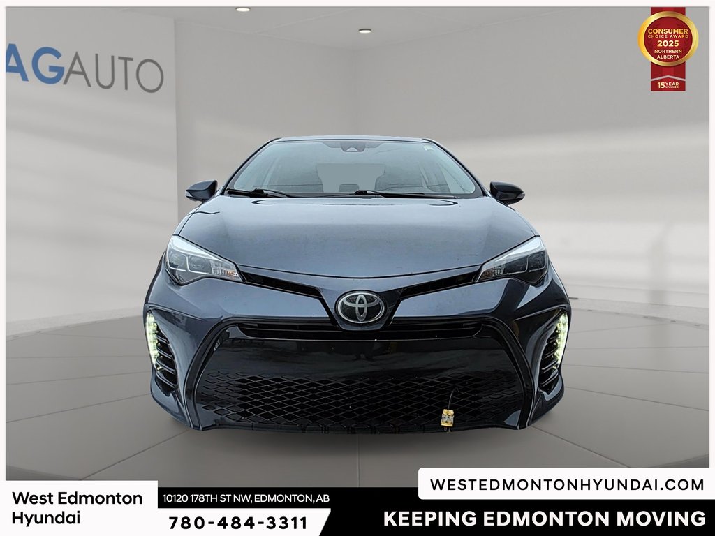 2017 Toyota Corolla SE in Edmonton, Alberta - 3 - w1024h768px