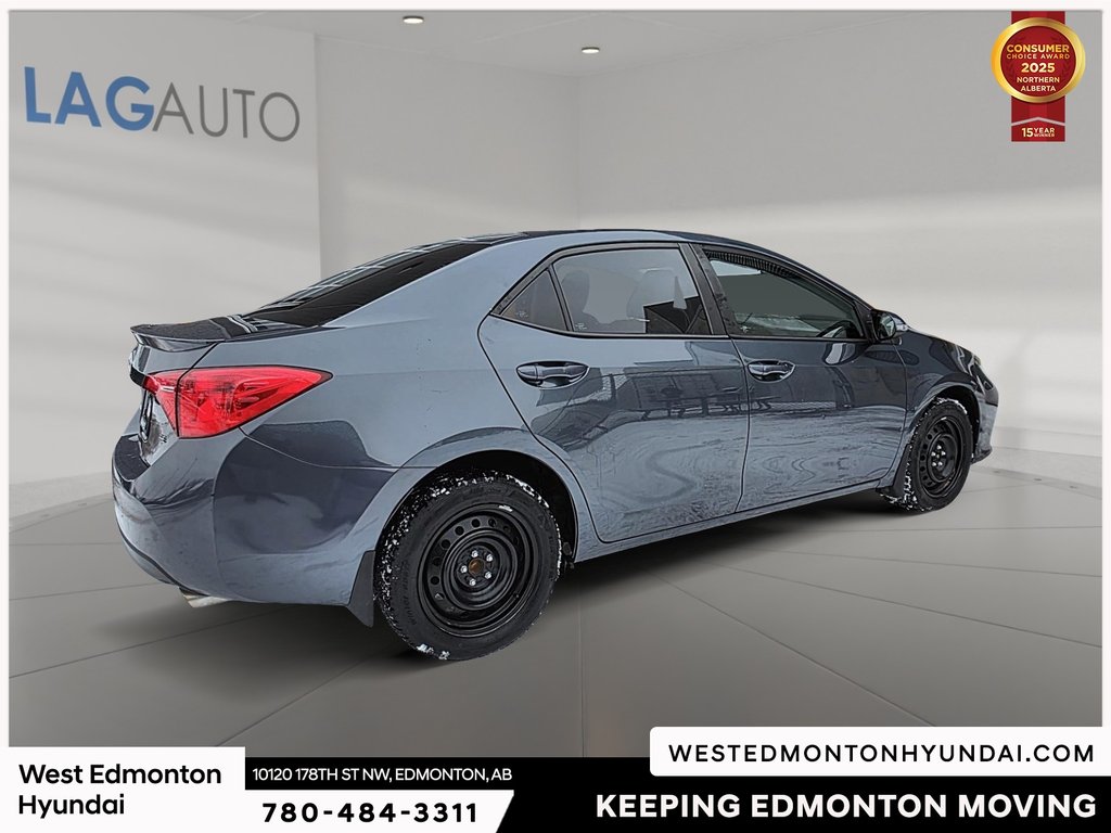 2017 Toyota Corolla SE in Edmonton, Alberta - 11 - w1024h768px