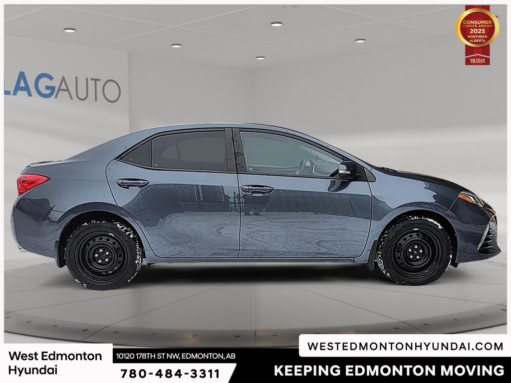 2017 Toyota Corolla SE in Edmonton, Alberta - 12 - w1024h768px