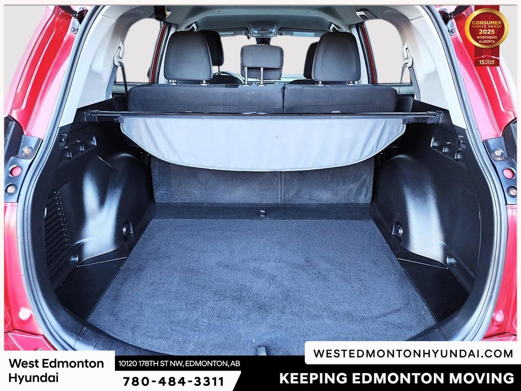 2018 Toyota RAV4 LE in Edmonton, Alberta - 9 - w1024h768px