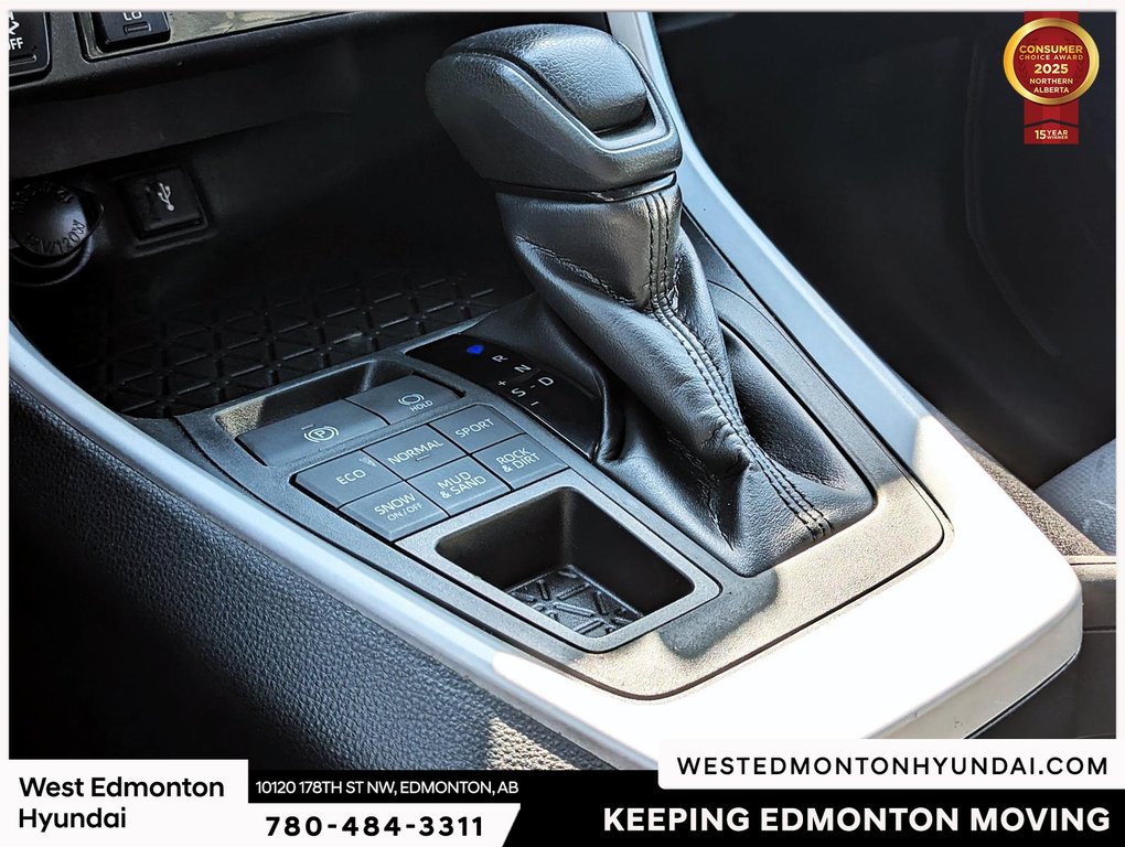 2020 Toyota RAV4 LE in Edmonton, Alberta - 12 - w1024h768px