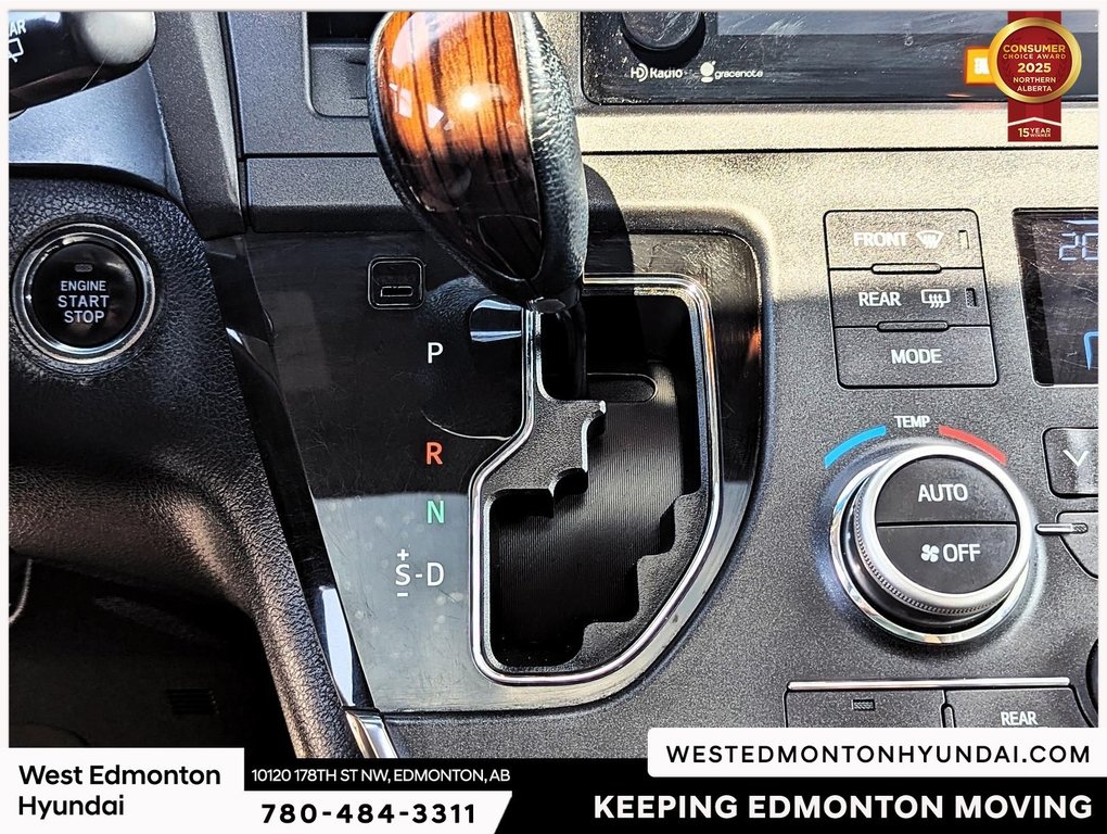 2012 Toyota Sienna LE in Edmonton, Alberta - 11 - w1024h768px