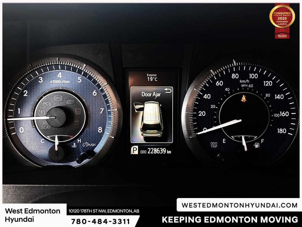 2012 Toyota Sienna LE in Edmonton, Alberta - 6 - w1024h768px