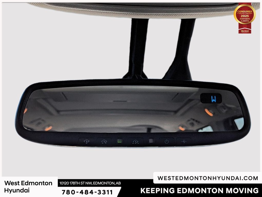 2012 Toyota Sienna LE in Edmonton, Alberta - 14 - w1024h768px