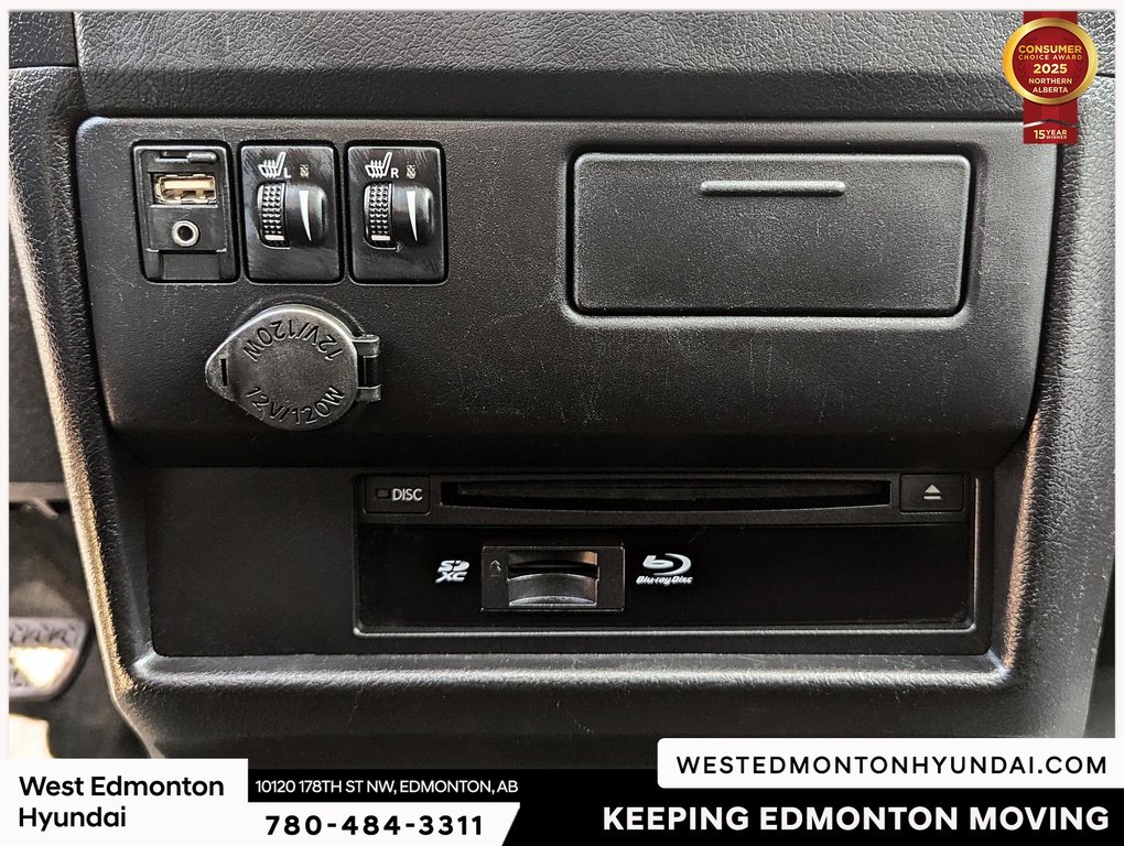 2015 Toyota Sienna Limited in Edmonton, Alberta - 14 - w1024h768px