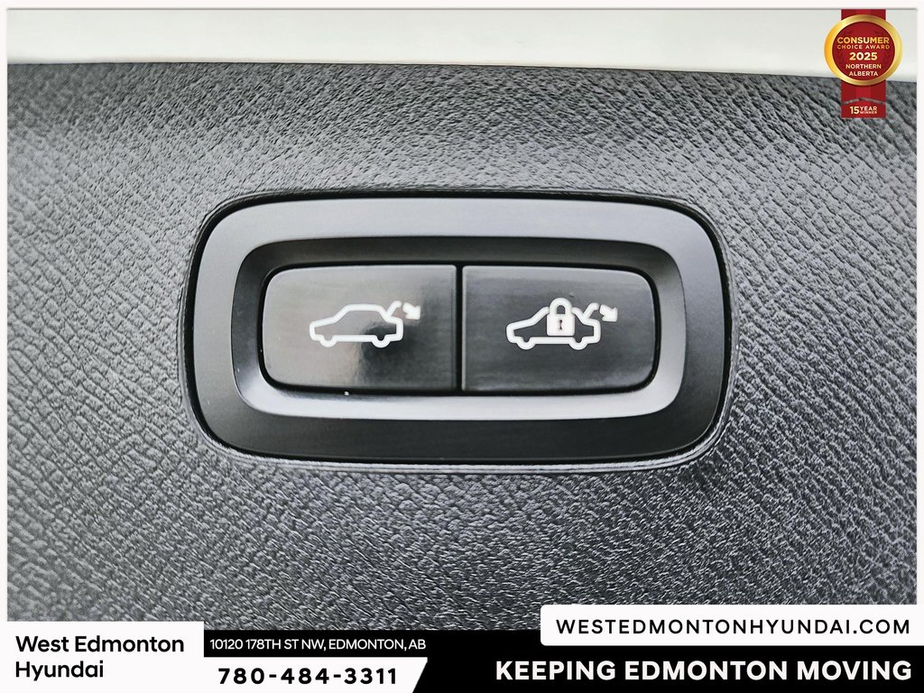 2018 Volvo XC90 T6 Inscription in Edmonton, Alberta - 15 - w1024h768px