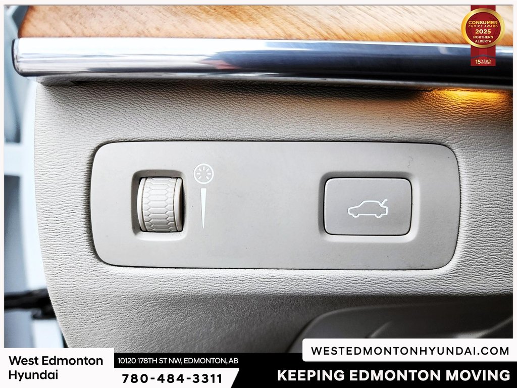 2018 Volvo XC90 T6 Inscription in Edmonton, Alberta - 26 - w1024h768px