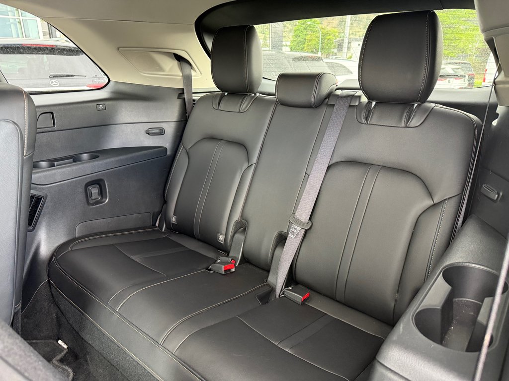 2025 Mazda CX-90 MHEV GT AWD in Kamloops, British Columbia - 8 - w1024h768px