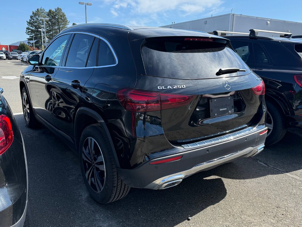 2026 Mercedes-Benz GLA250 4MATIC SUV in Kamloops, British Columbia - 5 - w1024h768px