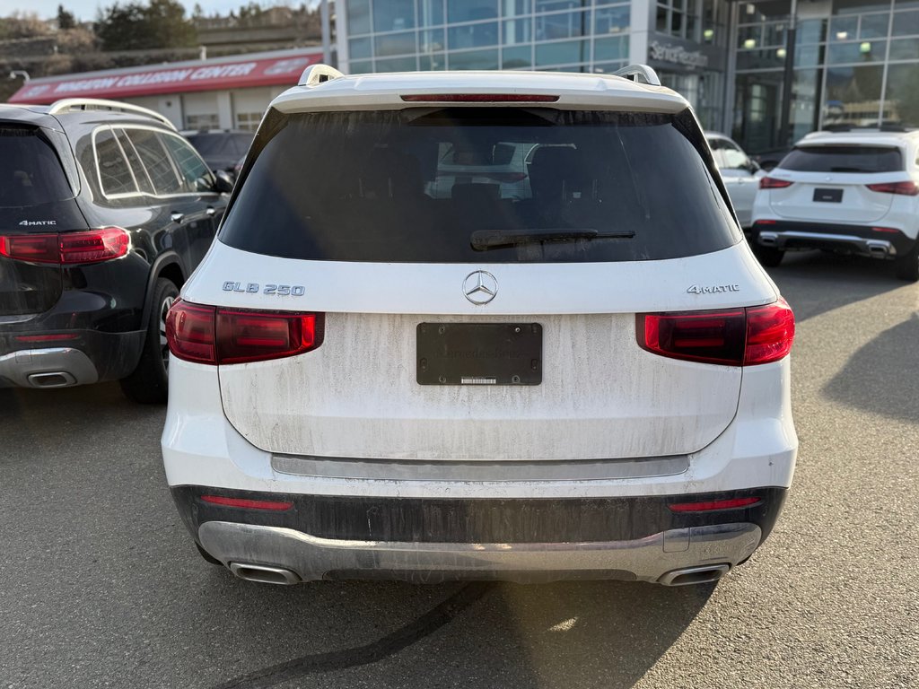 2024 Mercedes-Benz GLB250 4MATIC SUV in Kamloops, British Columbia - 4 - w1024h768px