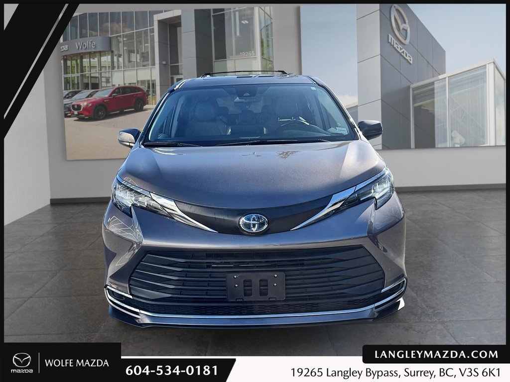 2022 Toyota Sienna LE-7