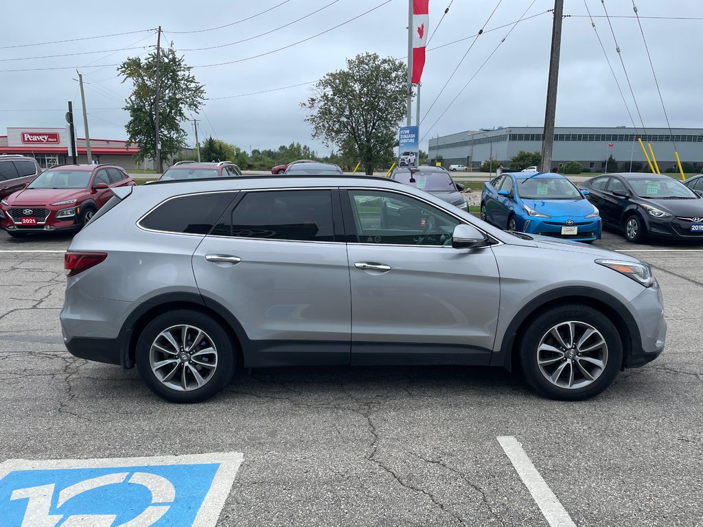 2017 Hyundai Santa Fe XL Luxury in Woodstock, Ontario - 4 - w1024h768px