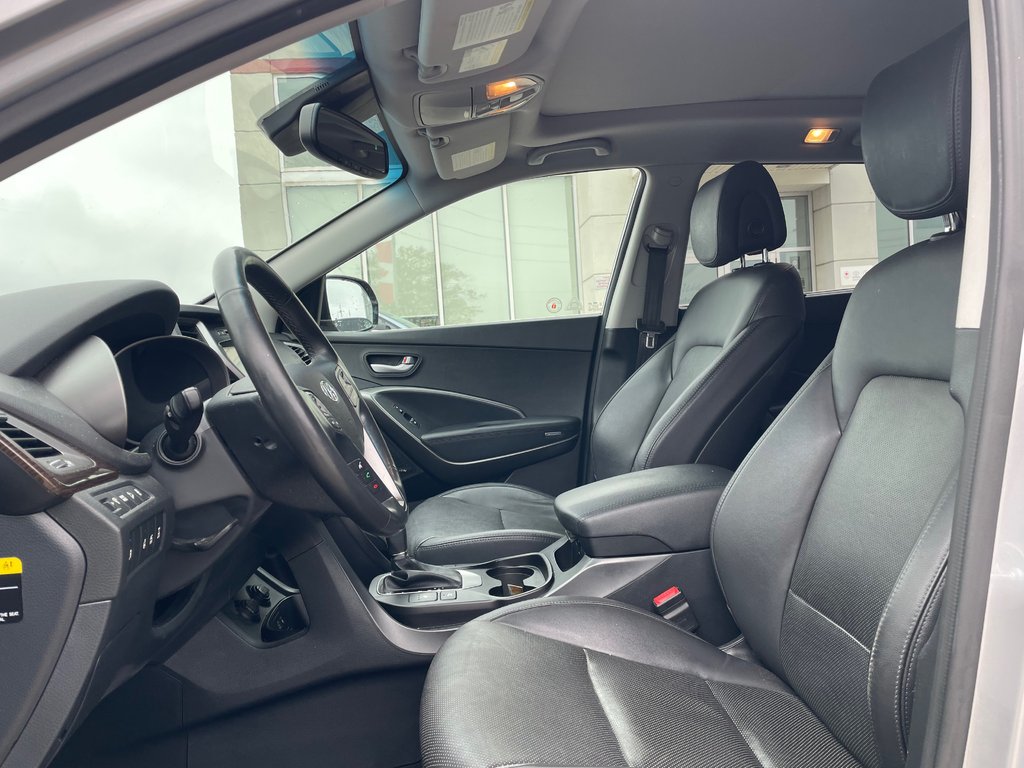 2017 Hyundai Santa Fe XL Luxury in Woodstock, Ontario - 8 - w1024h768px