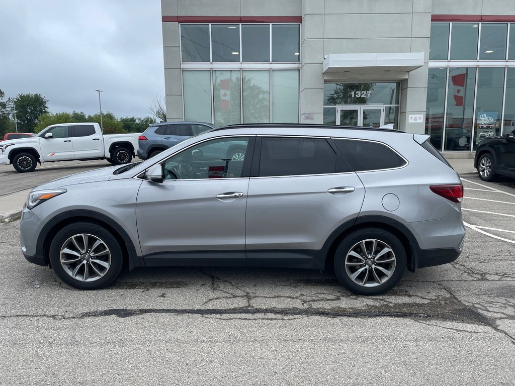 2017 Hyundai Santa Fe XL Luxury in Woodstock, Ontario - 2 - w1024h768px