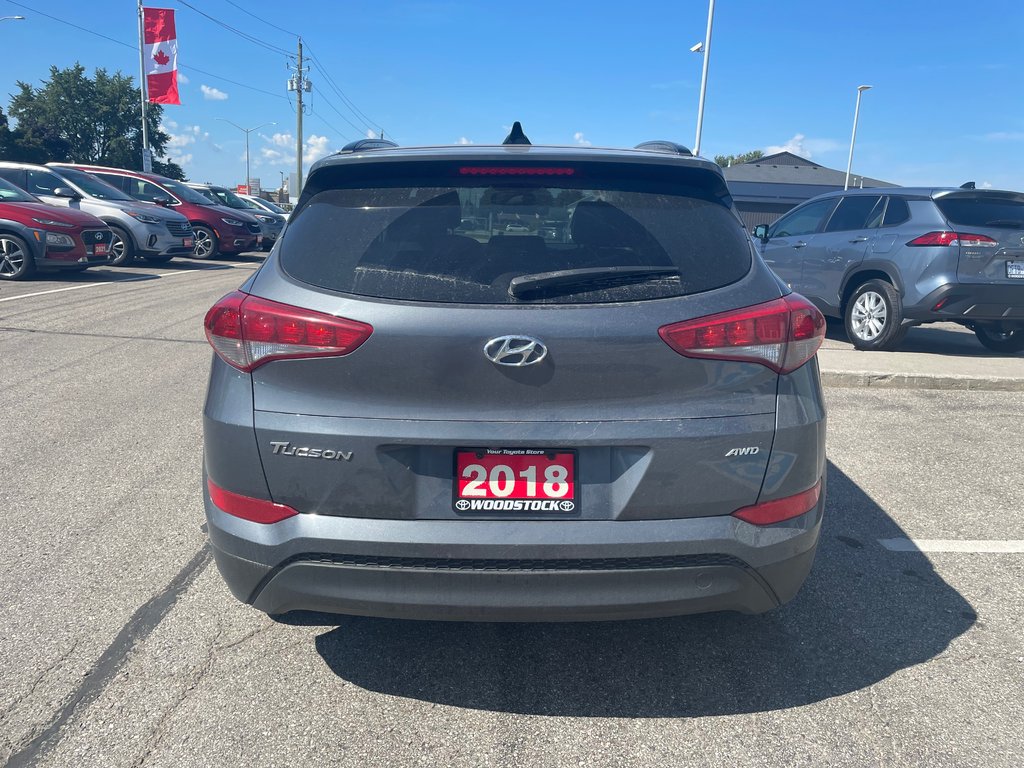 2018 Hyundai Tucson SE in Woodstock, Ontario - 3 - w1024h768px