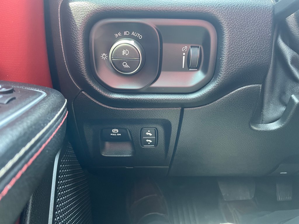 2022 Ram 1500 Rebel in Woodstock, Ontario - 15 - w1024h768px