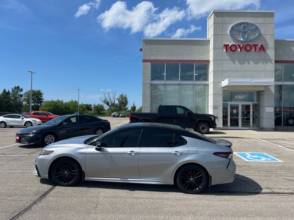 2021 Toyota Camry Hybrid XSE in Woodstock, Ontario - 3 - w1024h768px