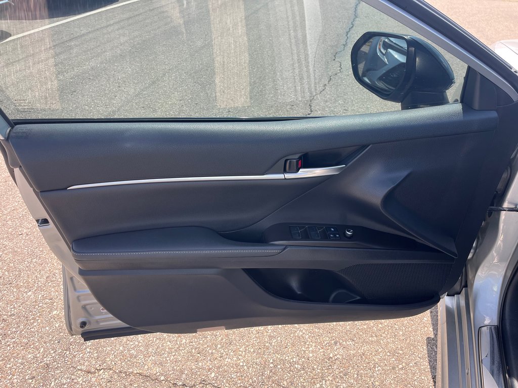 2021 Toyota Camry Hybrid XSE in Woodstock, Ontario - 7 - w1024h768px
