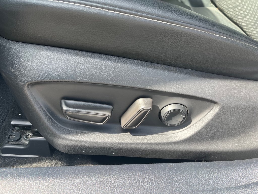 2021 Toyota Camry Hybrid XSE in Woodstock, Ontario - 9 - w1024h768px