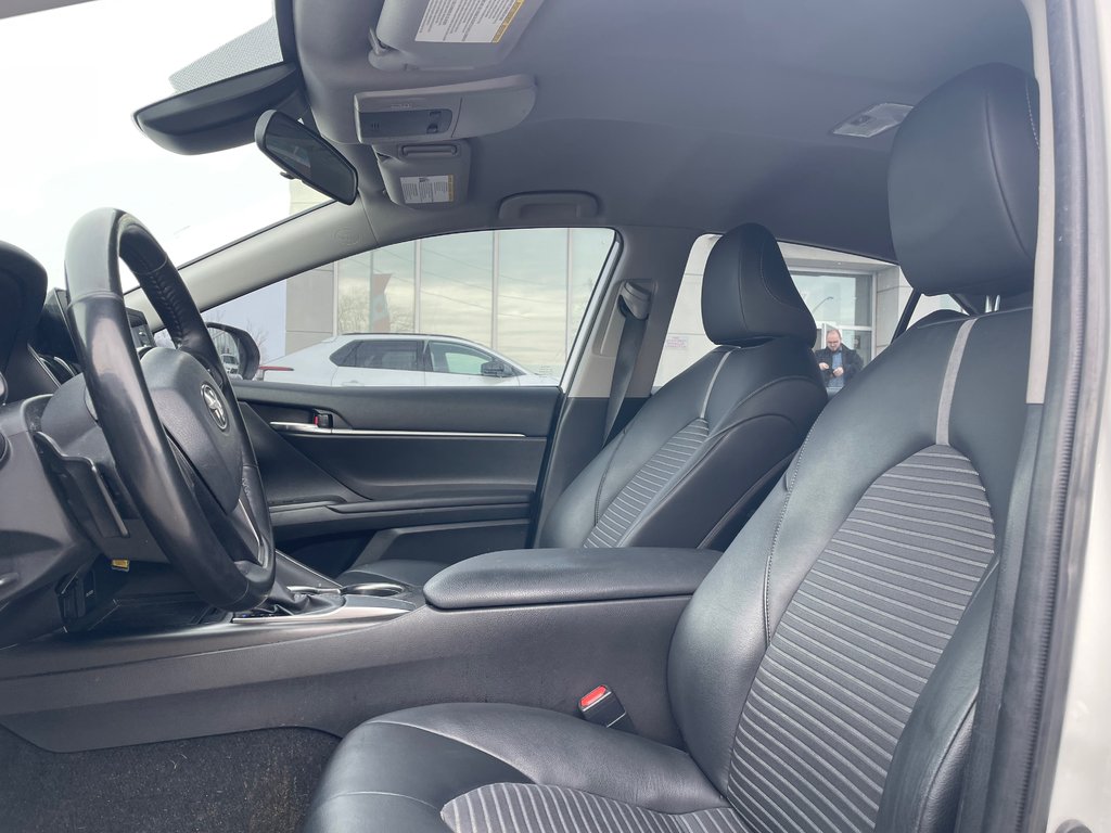 2022 Toyota Camry SE-7