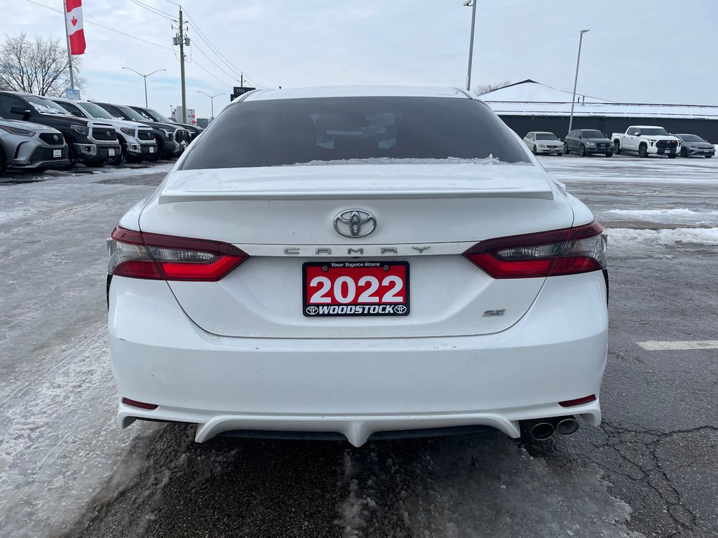 2022 Toyota Camry SE-2