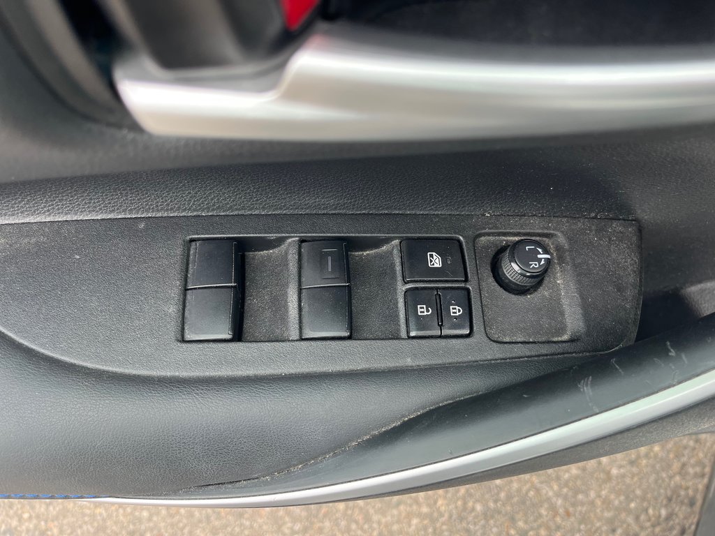 2021 Toyota Corolla SE in Woodstock, Ontario - 13 - w1024h768px