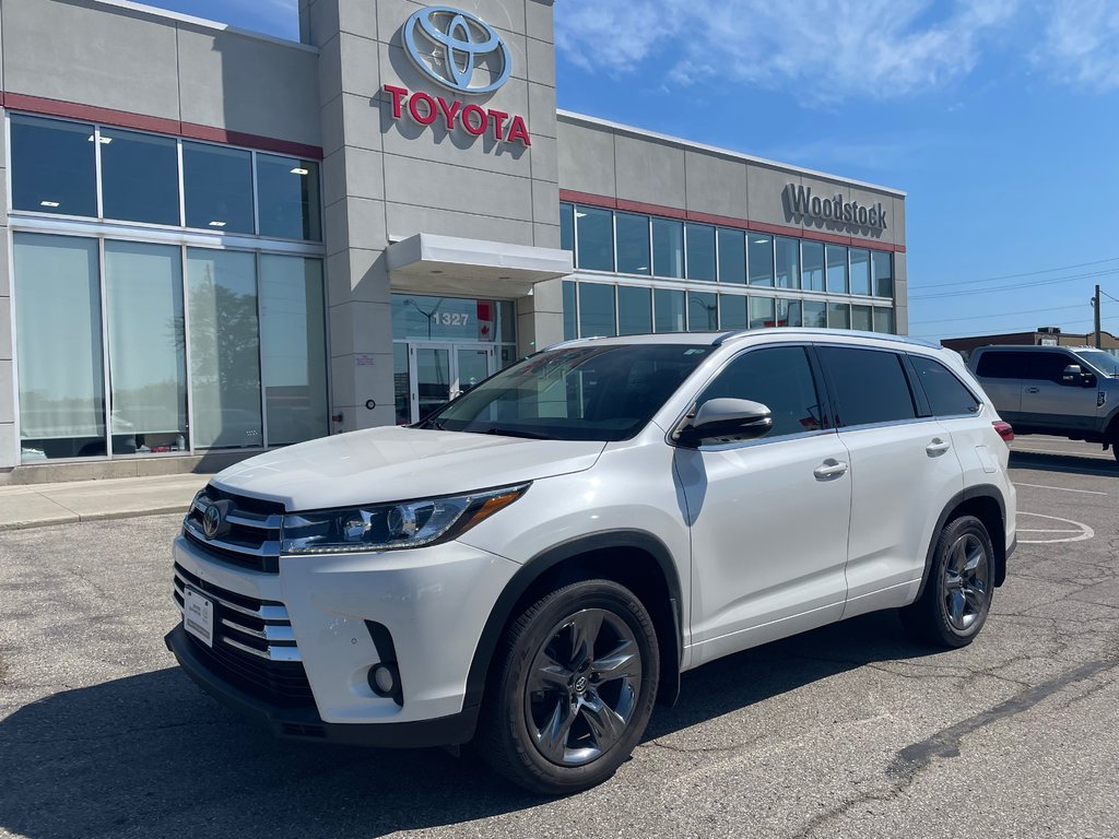2018 Toyota Highlander Limited in Woodstock, Ontario - 1 - w1024h768px