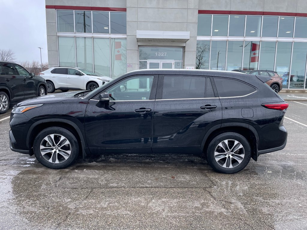 2022 Toyota Highlander XLE-1