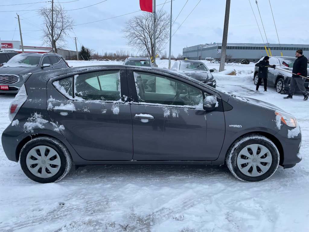 2014 Toyota Prius c 5DR HB-3